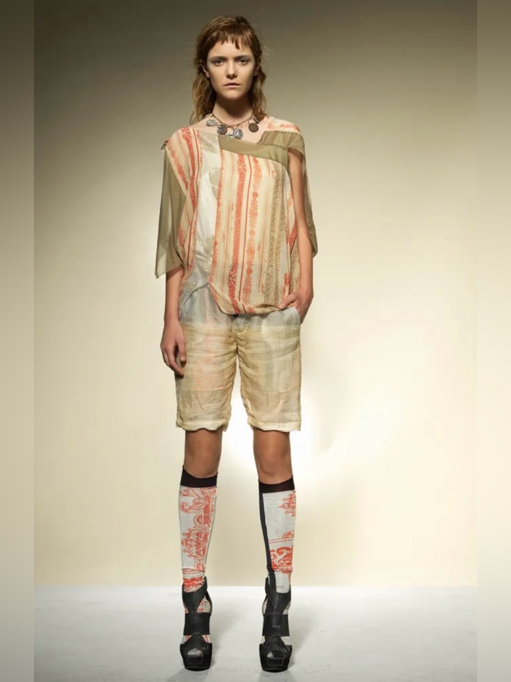 Black Washed Ramie Bermuda Shorts - Picture 7 of 7